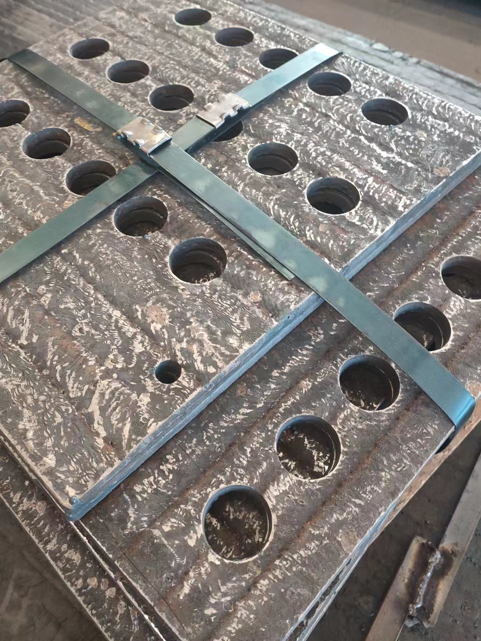广东耐磨板切割