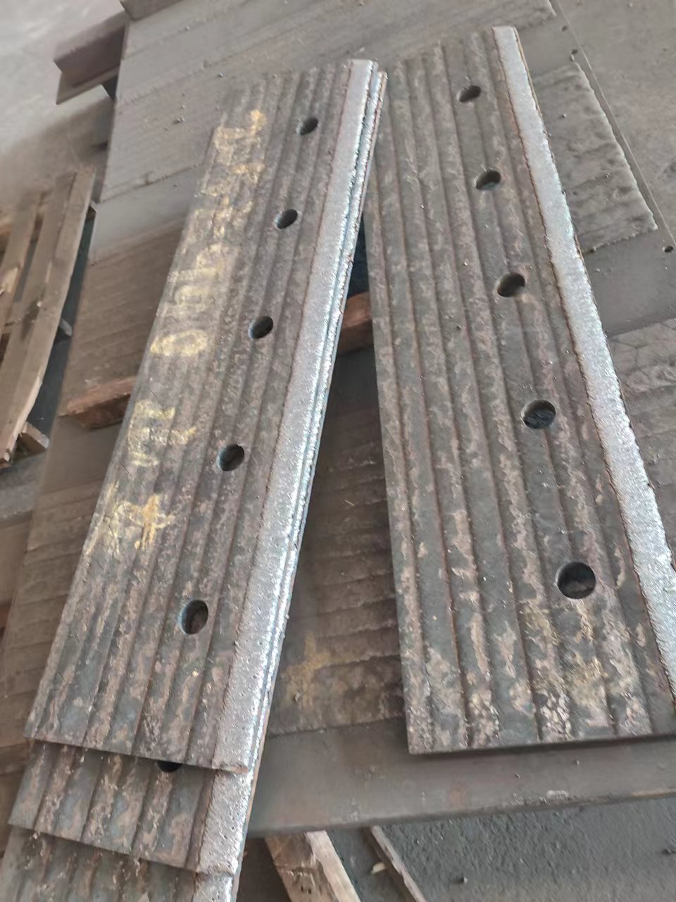 广东双金属复合耐磨板加工